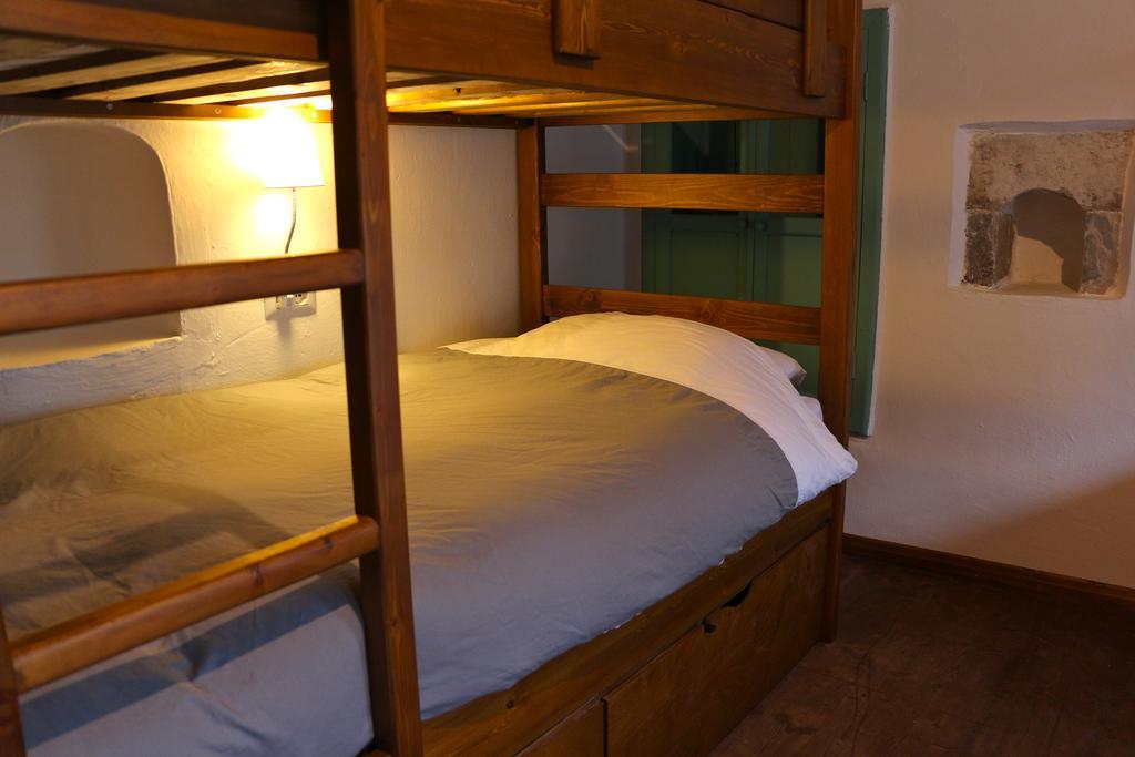 Stone City Hostel Gjirokastër Eksteriør bilde