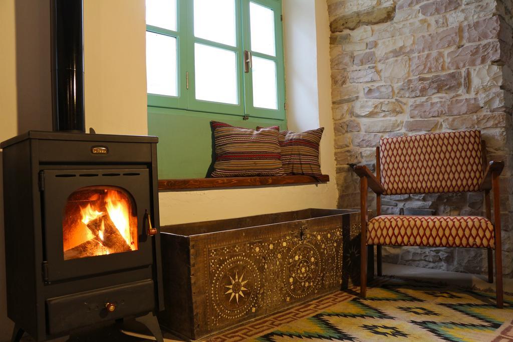 Stone City Hostel Gjirokastër Eksteriør bilde